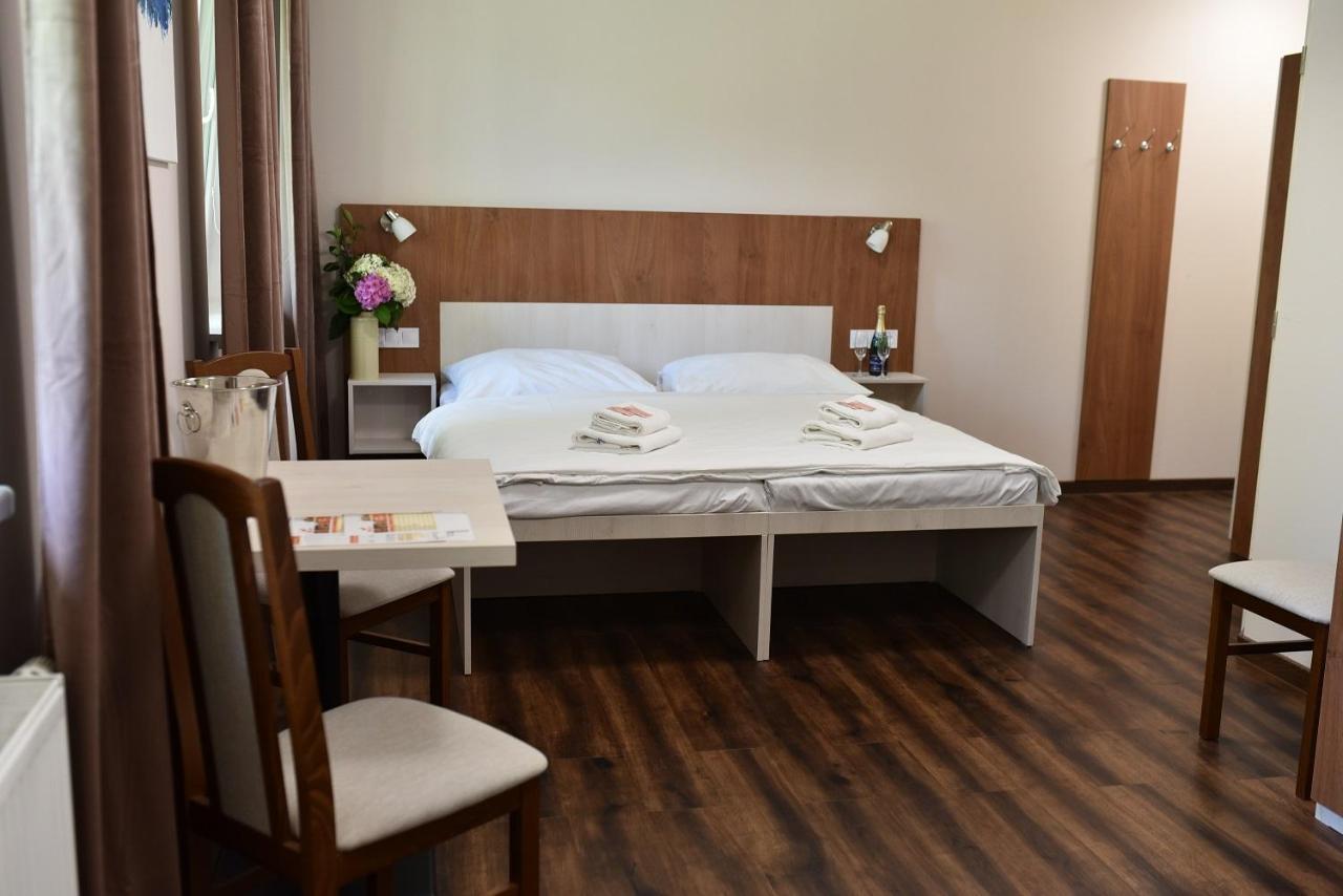 Wellness Hotel Bozenov زابريه المظهر الخارجي الصورة