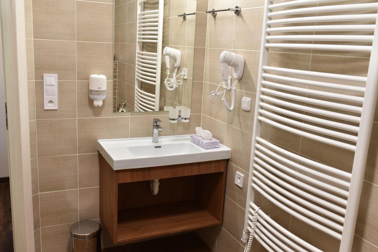Wellness Hotel Bozenov زابريه المظهر الخارجي الصورة