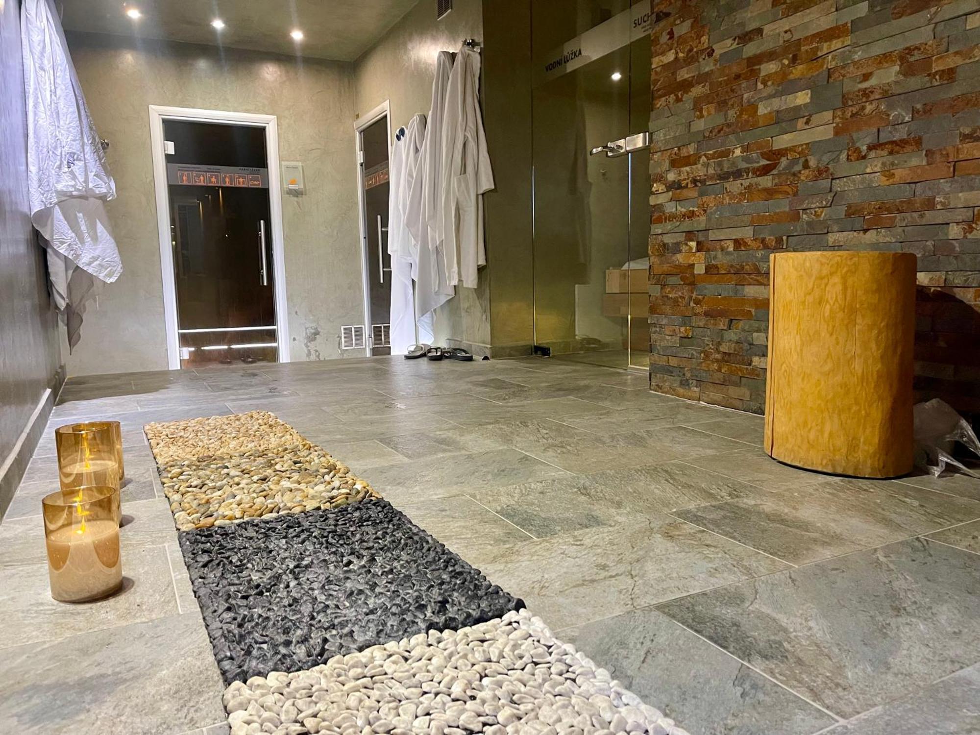 Wellness Hotel Bozenov زابريه المظهر الخارجي الصورة